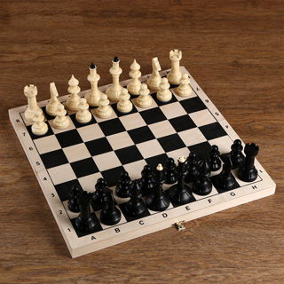 Шахматы Айвенго с деревянной доской 40х40см в Иркутске - купить в интернет магазине Икс Мастер