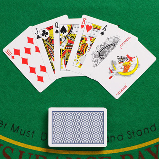 Карты игральные пластиковые 55 шт, 34 мкр, 6.5х9х2 см, микс